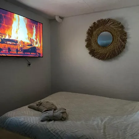 Апартаменты Eden & *