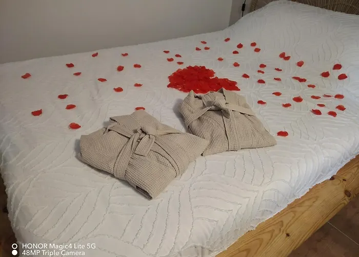 Διαμέρισμα Eden & *